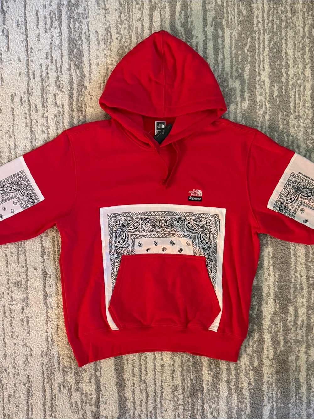 Supreme x The North Face Bandana Hoodie Red Size Medium